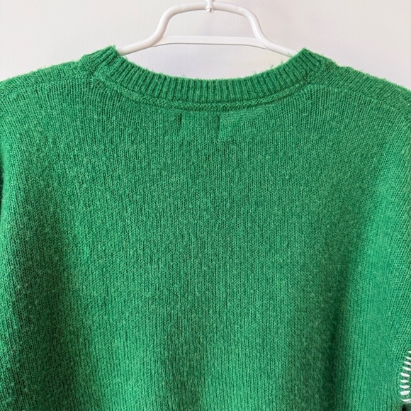 Revolve Sundry Oversized Sweater in Emerald & Eggshell - Picture 9 of 14